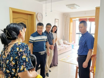 双节慰问，，，，情暖人心！五彩堂科技党支部走访慰问结对帮扶工具